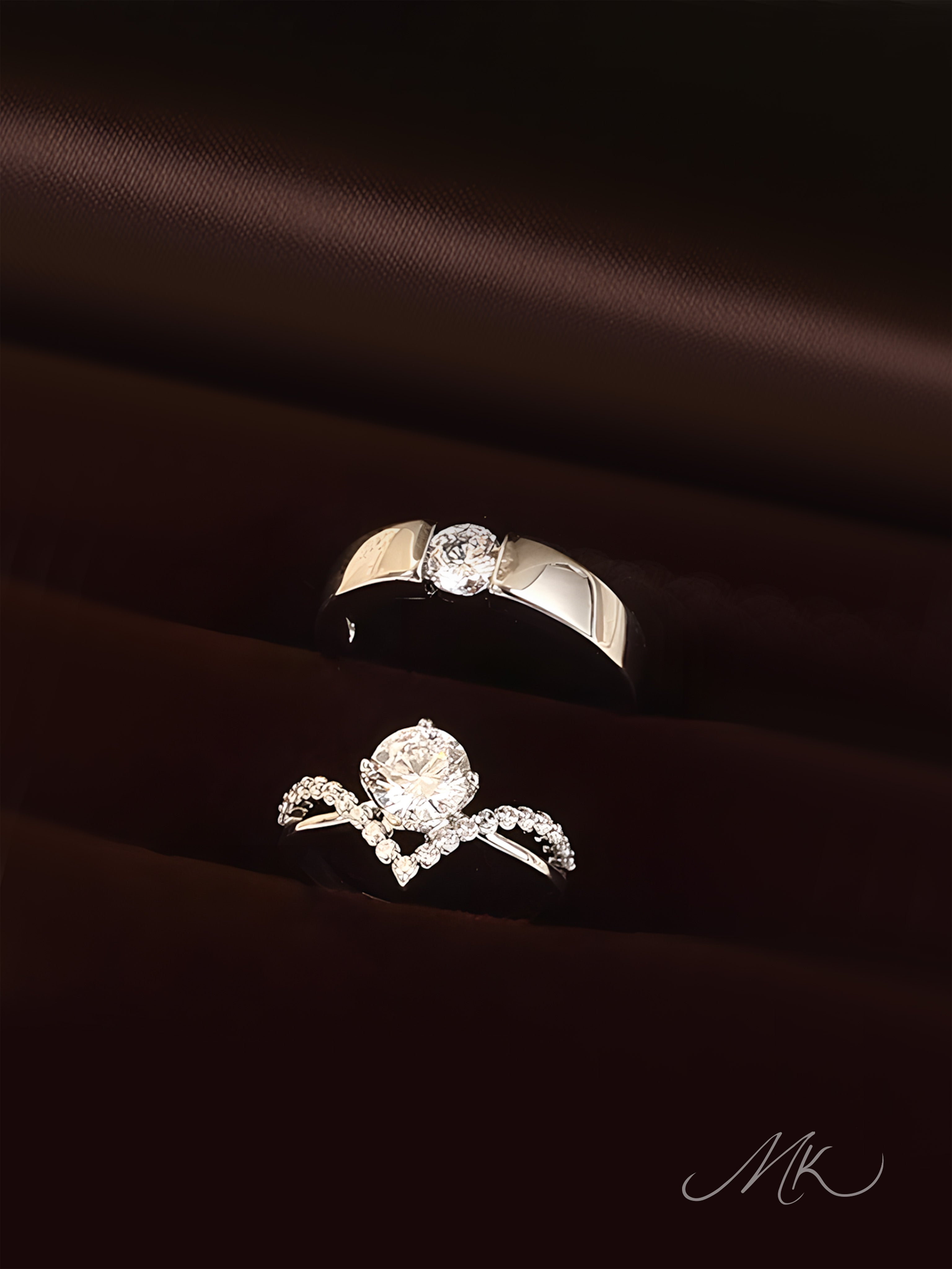 Swan Lake Ring [ENGRAVABLE]