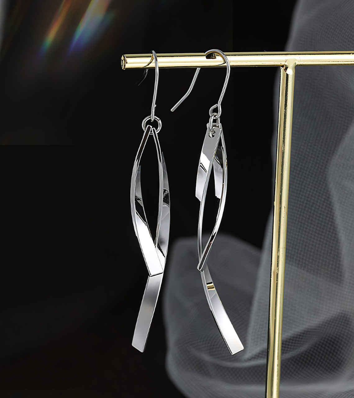 Twist Light Earring